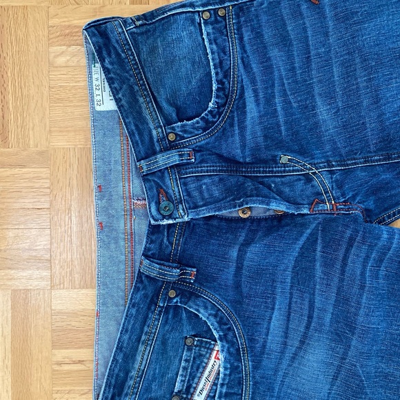 Diesel jeans 32x32 slim fit. Comfort fit in waist and seat - Picture 3 of 4